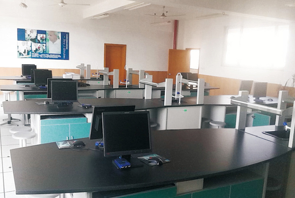 數(shù)字化(huà)探究試驗室